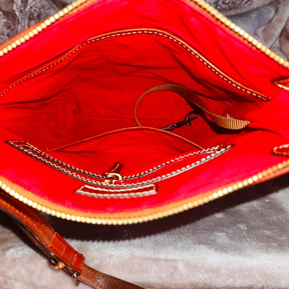 Dooney & Bourke pebbled leather crossbody - Picture 8 of 8